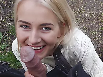 Blonde eurobabe nailed in the park for a chunk of money