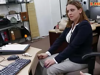 Horny business lady screwed up for cash